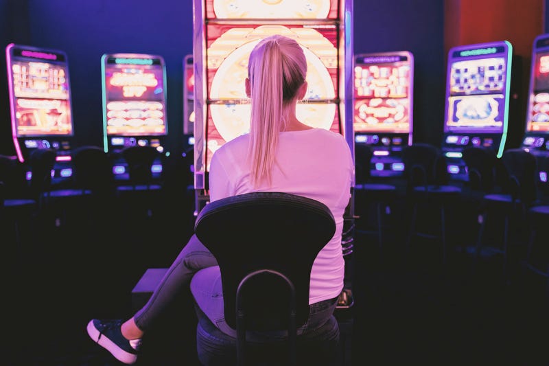 The Pros and Cons of Progressive Slots